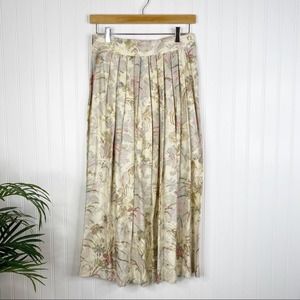 Vintage Soft Appeal Jacquard Cream Pleated Skirt 4